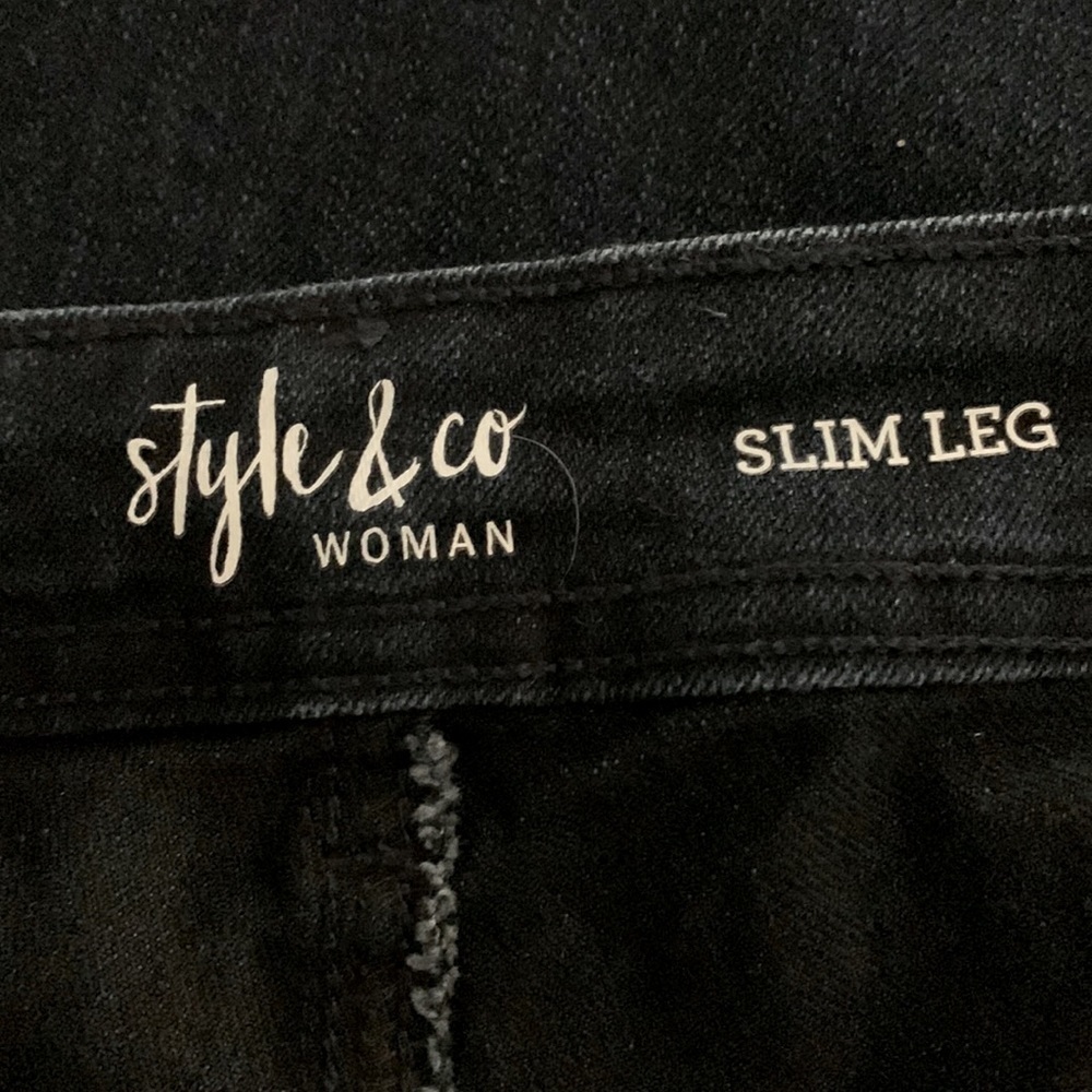 Style & Co High Rise, Jeans, Size 16W, Dark Wash Blue Denim - Picture 5 of 7